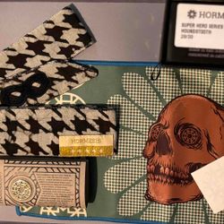 Super Hero Houndstooth 28/30