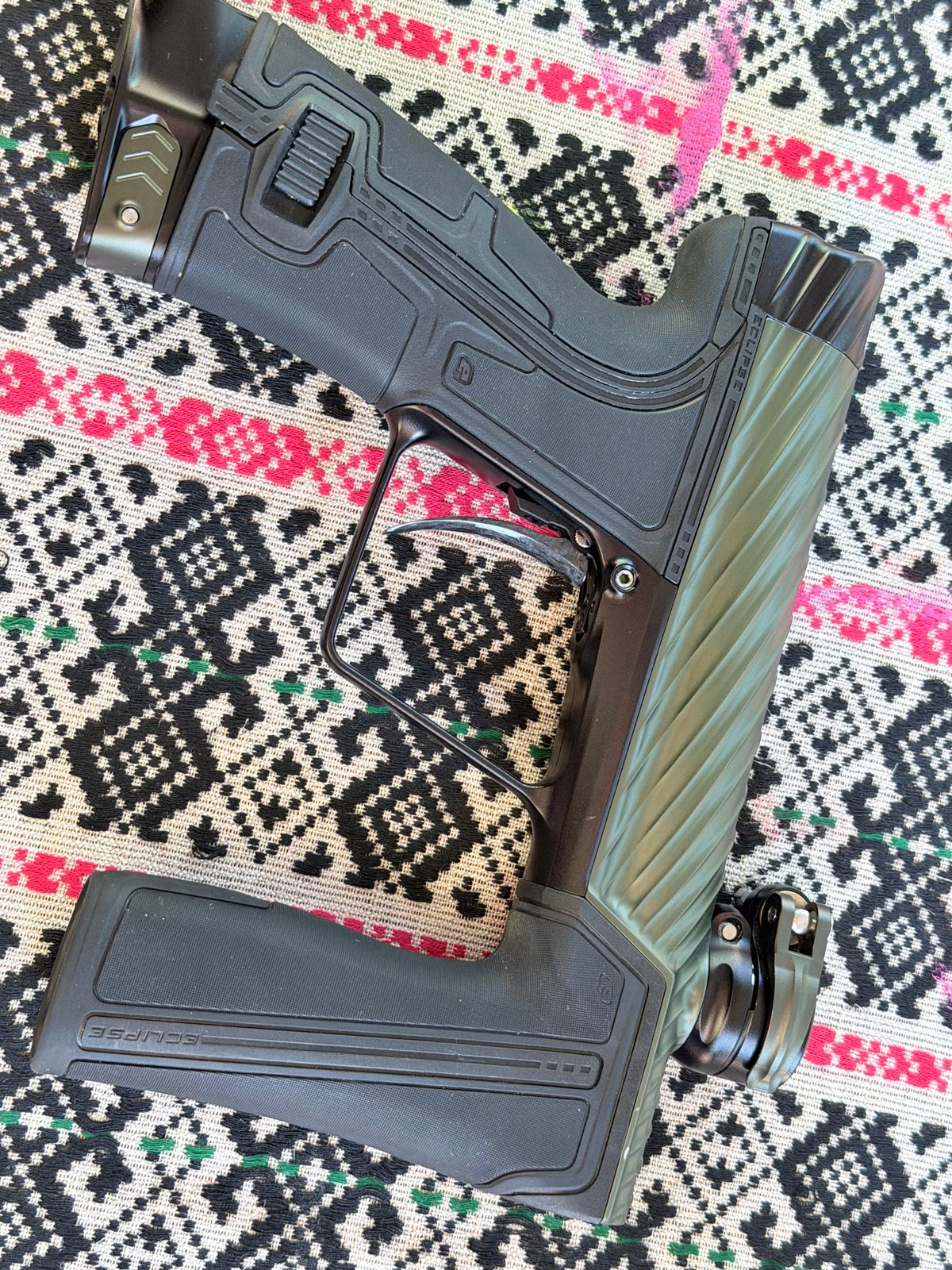 Twister Geo R5 “Gun for Hire”