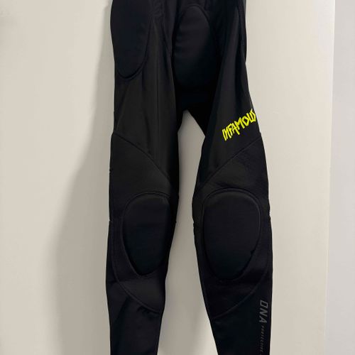 PRO DNA SLIDE PANTS - GEN 1 - SIZE SMALL USED ONCE 