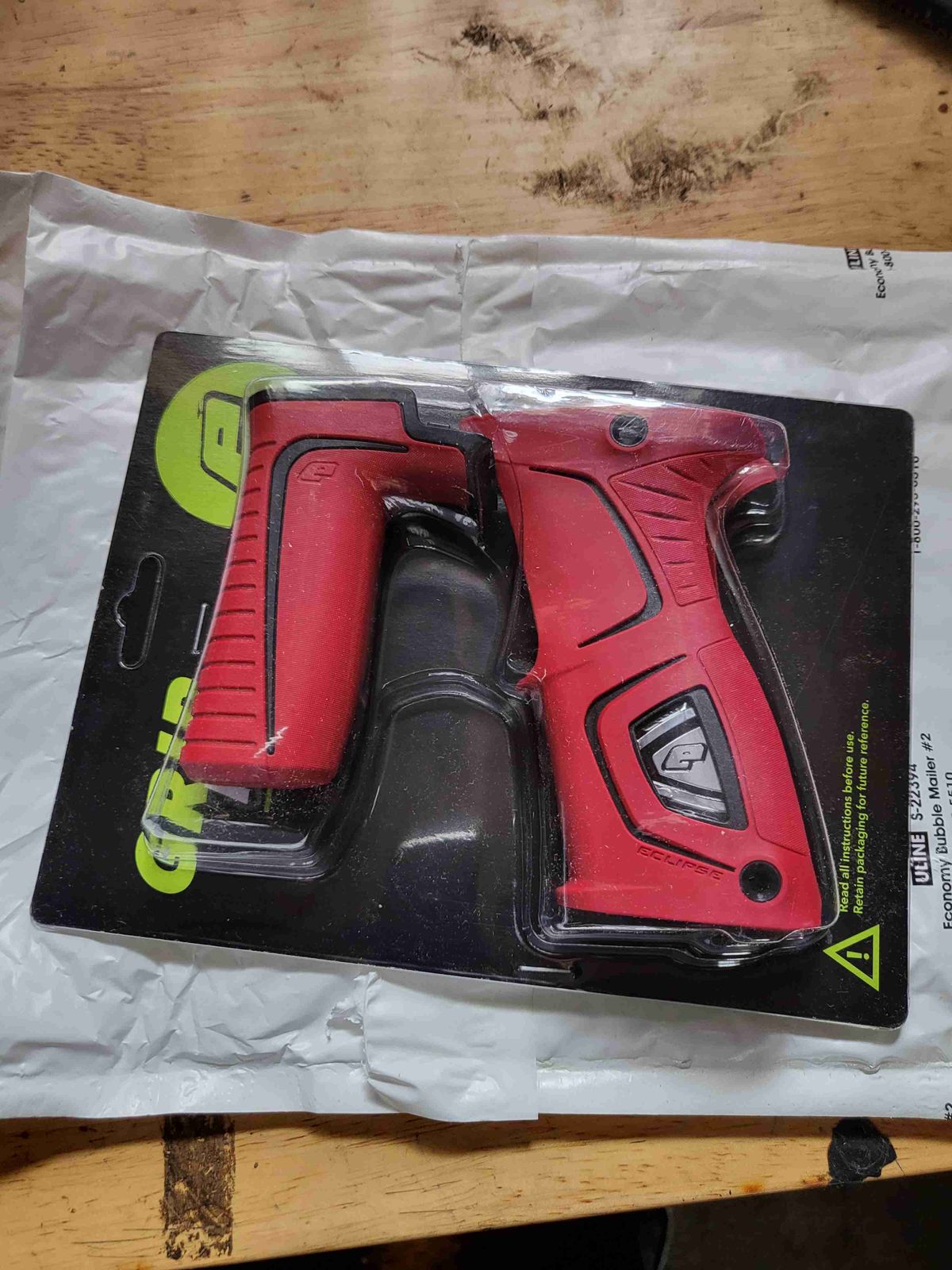 170r grips red new