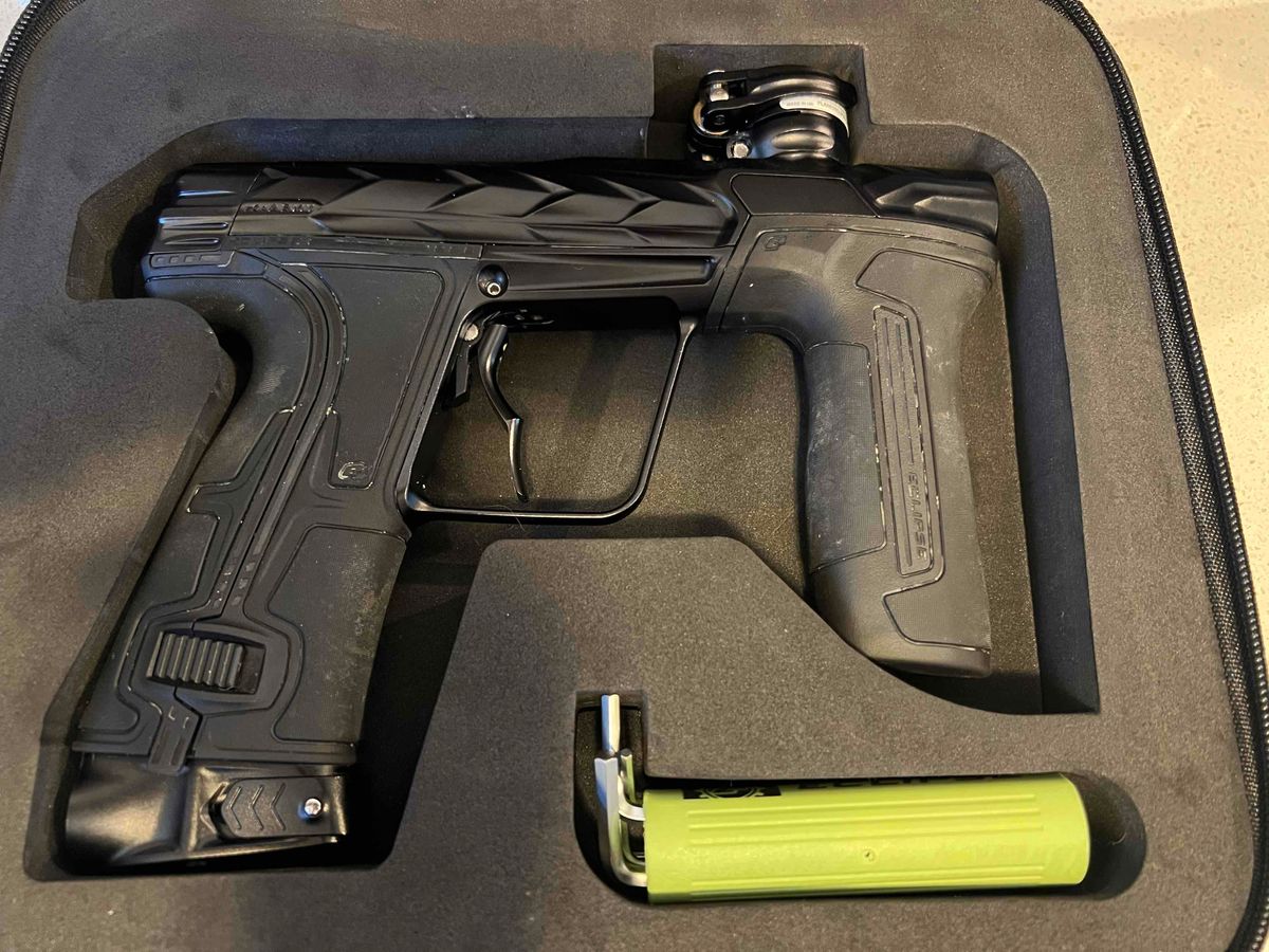 Hk Fossil cs3