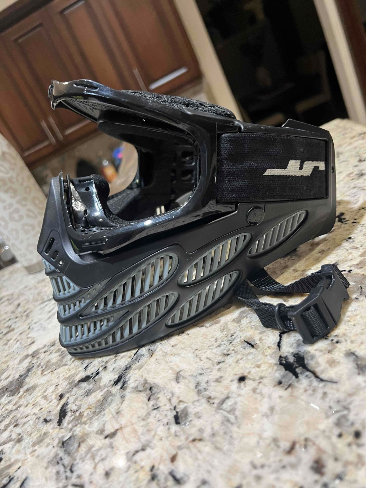 JT Proflex 8 Mask