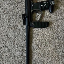 OLD AXE