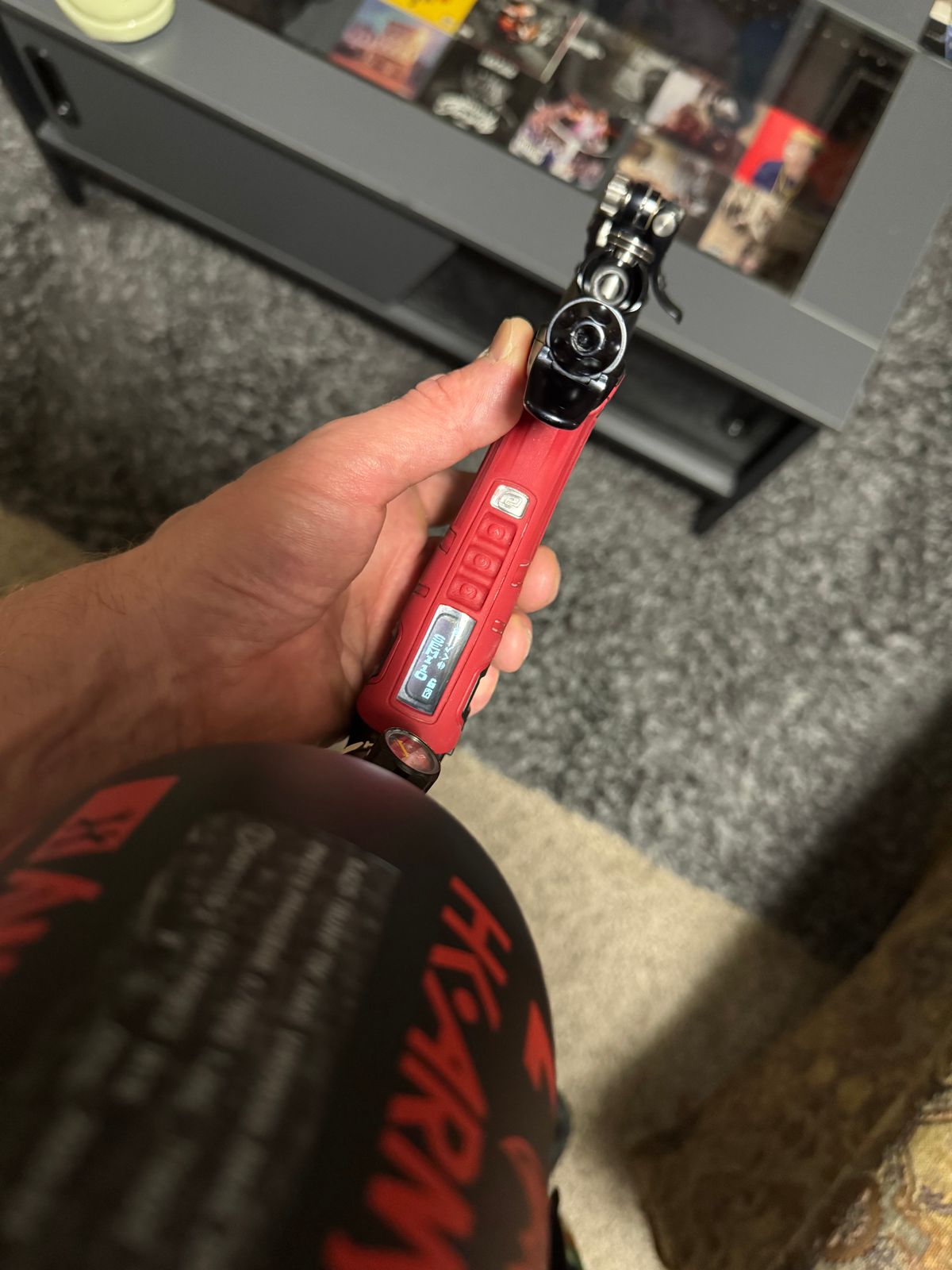 LV2 crbn drv hk alpha air 77 scorch