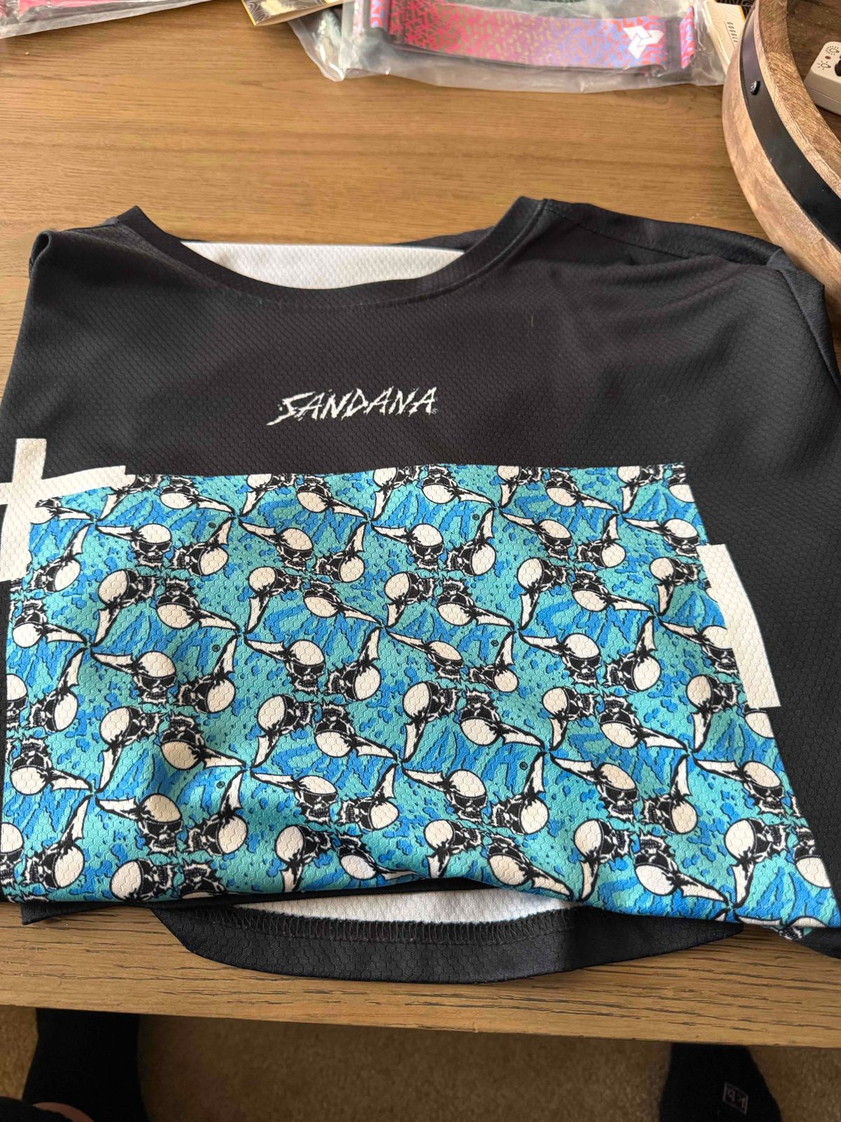 (4) Tech tee lot XL (JT, Sandana)