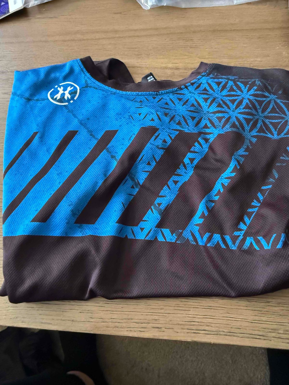 (4) Tech tee lot XL (JT, Sandana)