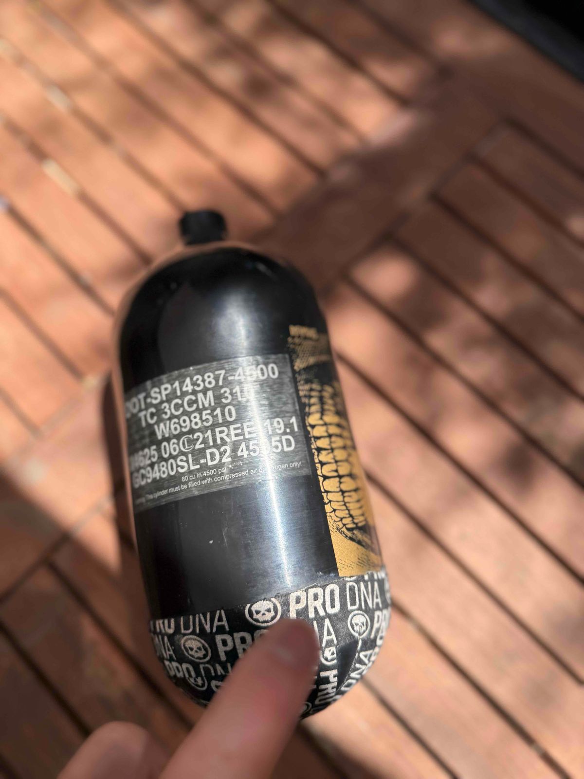 Skeleton Air 80ci bottle 