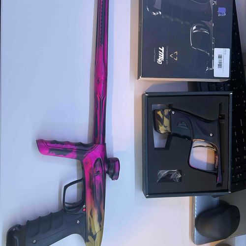Luxe TM40 w/mech frame