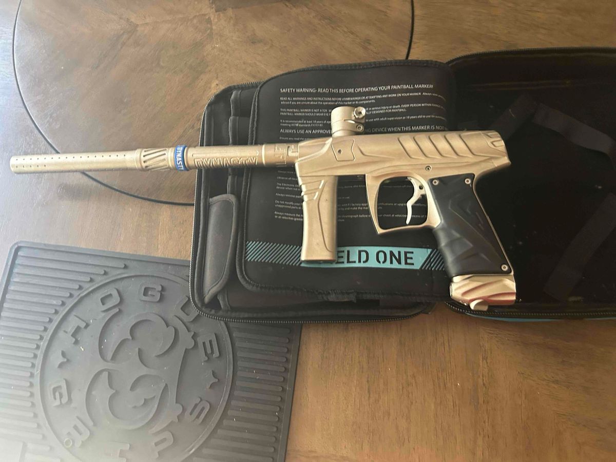 Field One Force V1