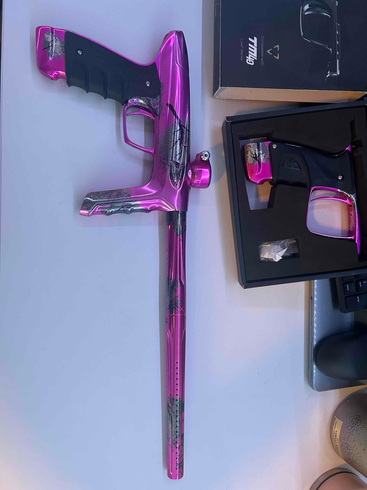 Luxe TM40 w/ mech frame