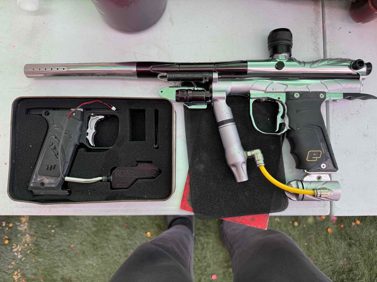 Autococker Karnivor