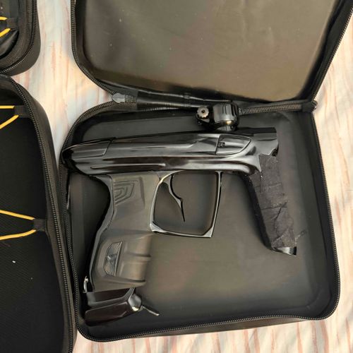 Luxe idol looking for stright trades or money on top