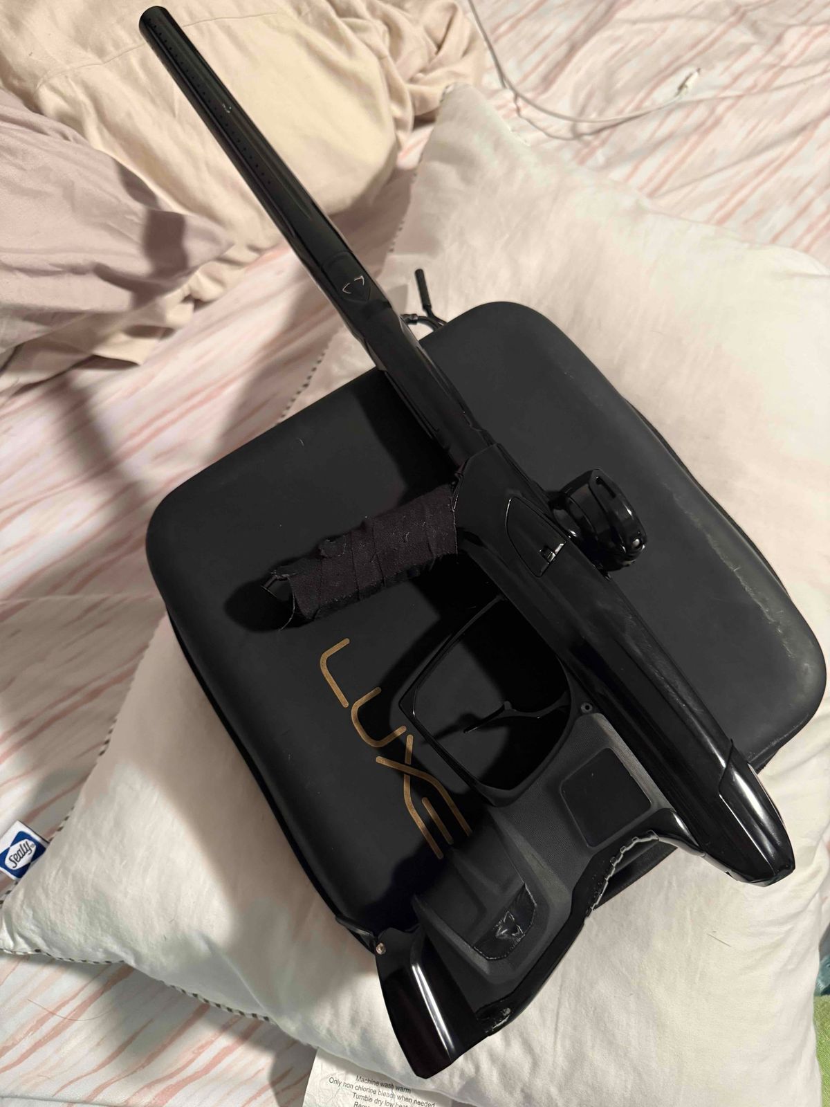 Luxe idol looking for stright trades or money on top