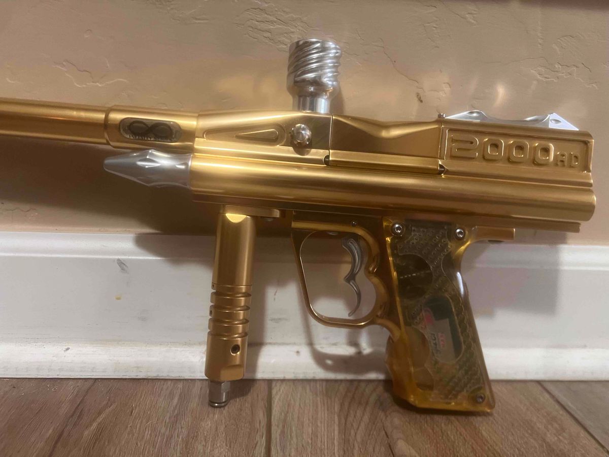 Gold Angel LCD 2000 SE 1/100