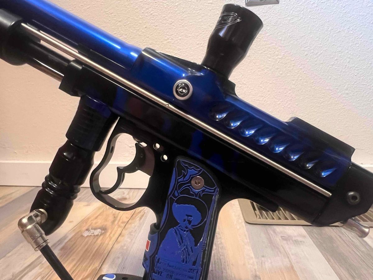 Warped Sportz Dark Pump Autococker