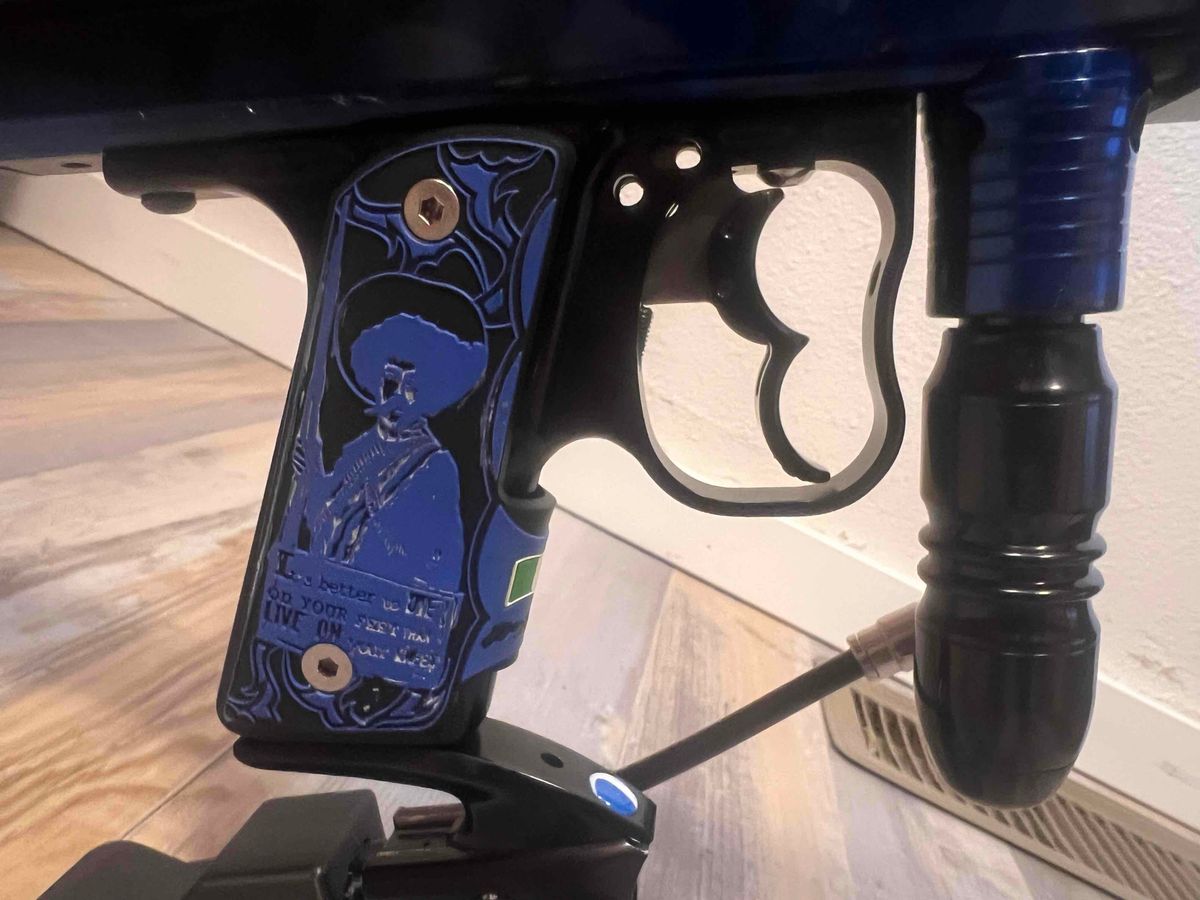 Warped Sportz Dark Pump Autococker