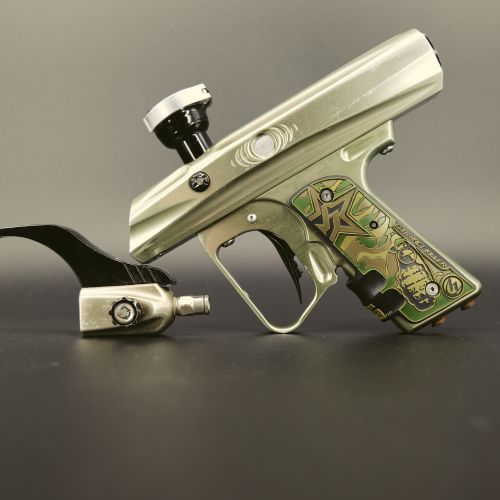Olive Smart Parts Shocker SFT with NXT HE Bolt Engine, Blackheart Board, Hybrid Grips, Humphrey Solenoid, Q-Lock Feedneck
