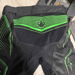 Bunkerkings Supreme Green fittedpants size M 32”-34” with +/- 1” with elastic/velcro wasteband 