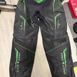 Bunkerkings Supreme Green fittedpants size M 32”-34” with +/- 1” with elastic/velcro wasteband 