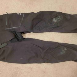 Selling Large SC CRBN Pants - Like New
