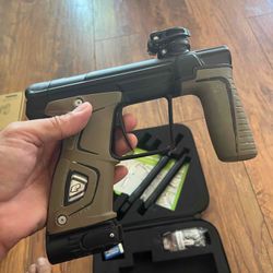 170R W/Mech Frame/Infamous  Cap