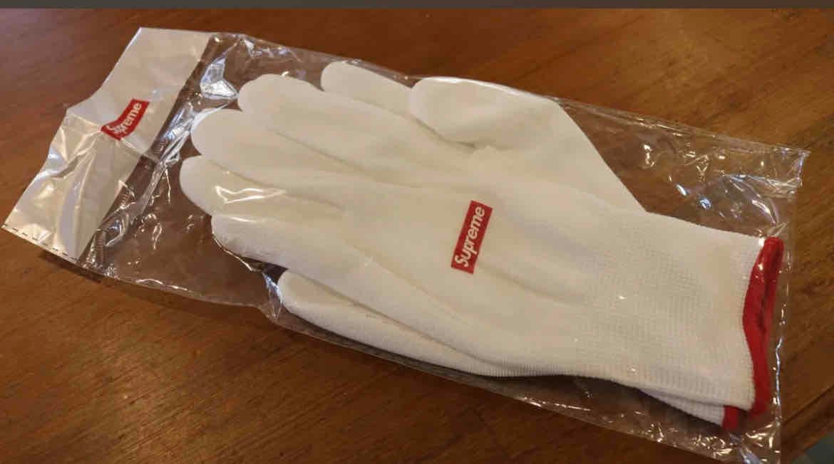 Supreme white gloves free ship 