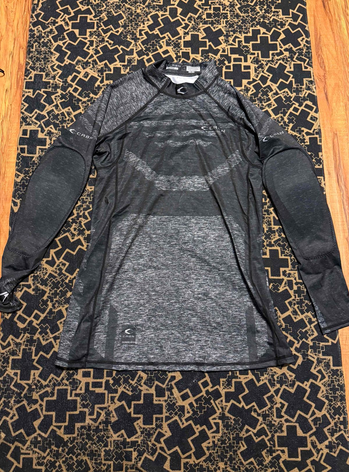 CRBN PROTECTIVE TOP