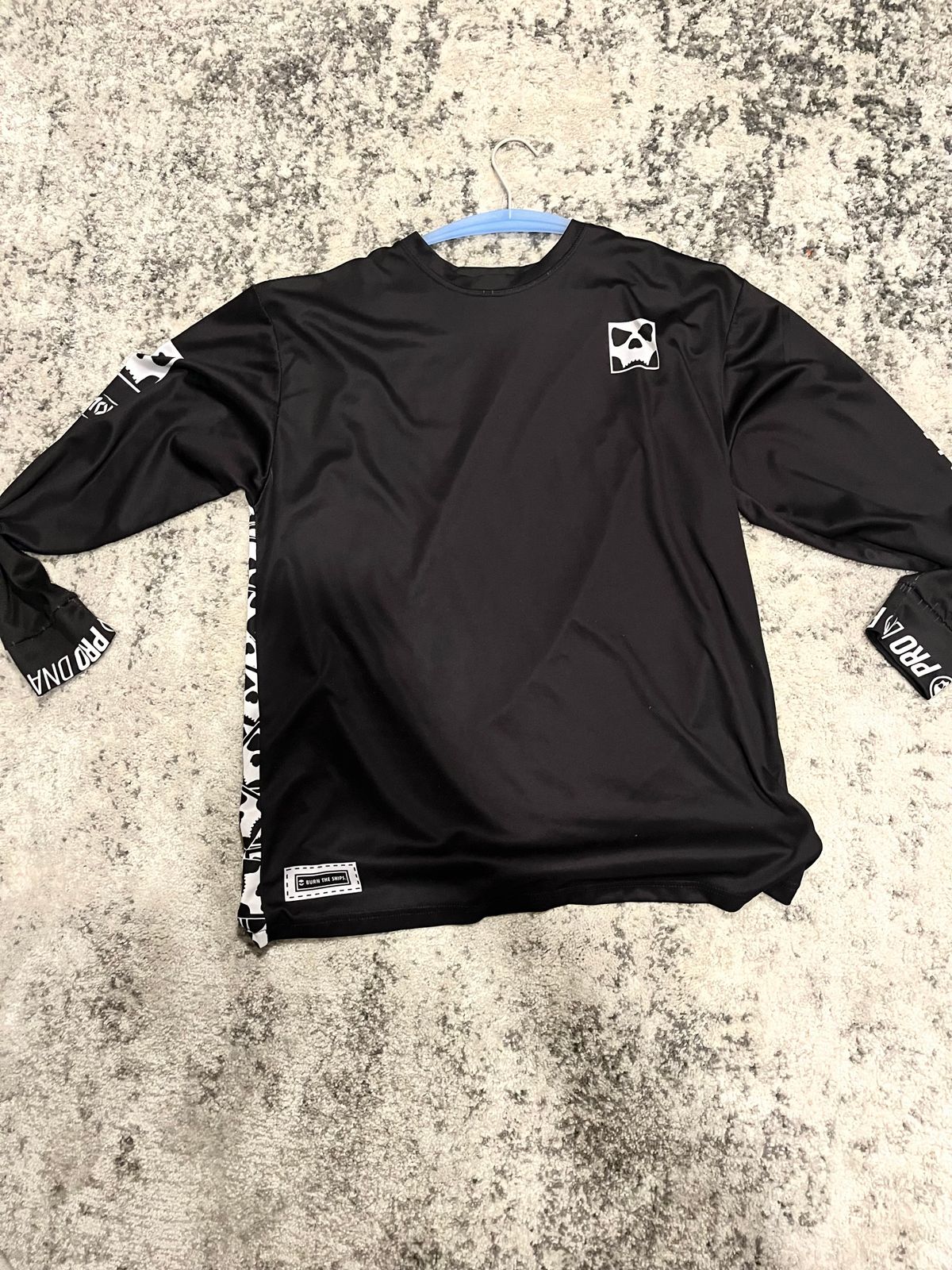 Infamous Long Sleeve(Large)