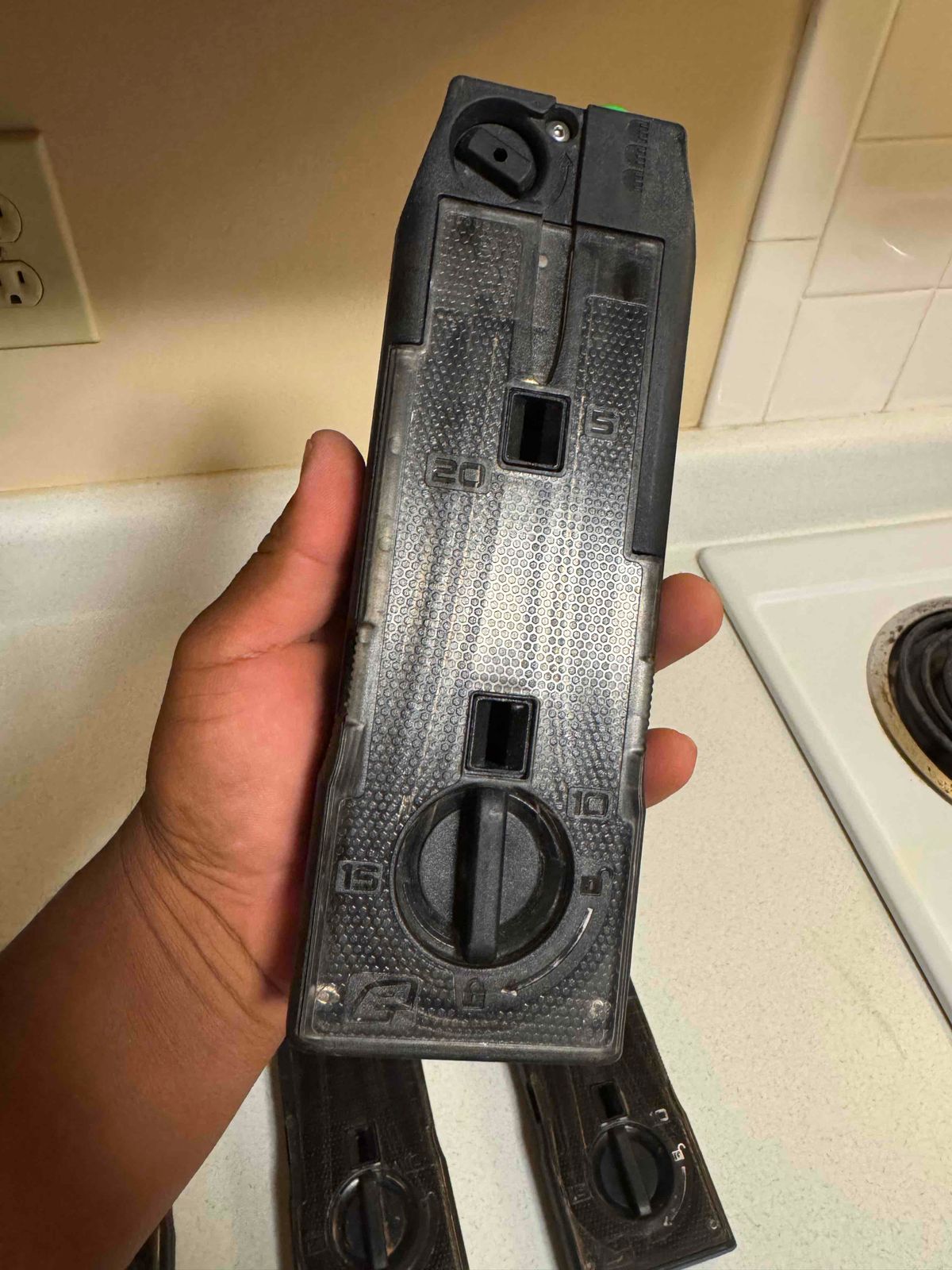 EMF 100 PE