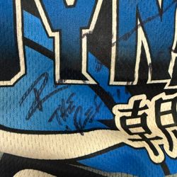Size 2X Dynasty signed Jersey