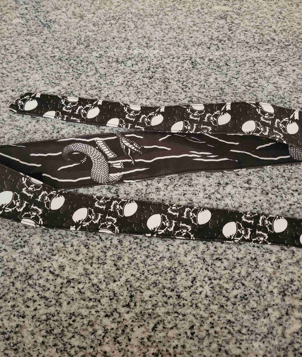Sandana Launch Edition reversible SS Flying Skulls