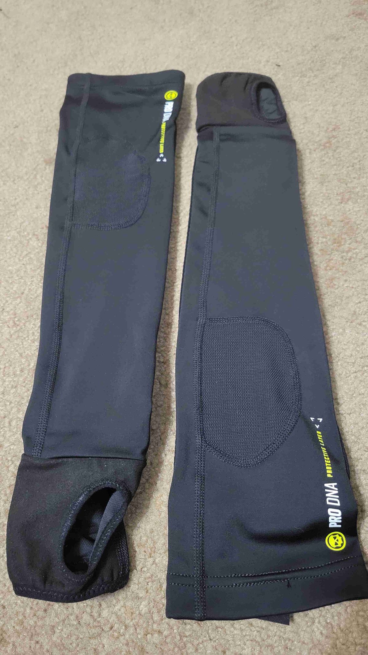 PRO DNA elbow pads, medium