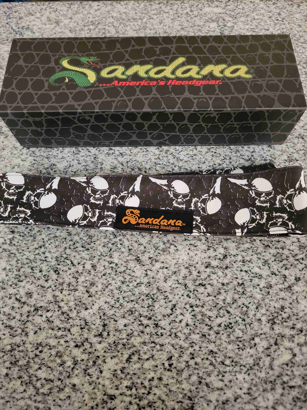 Sandana Launch Edition reversible SS Flying Skulls