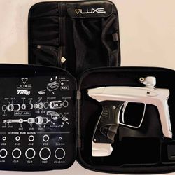 DLX Luxe TM40 - White