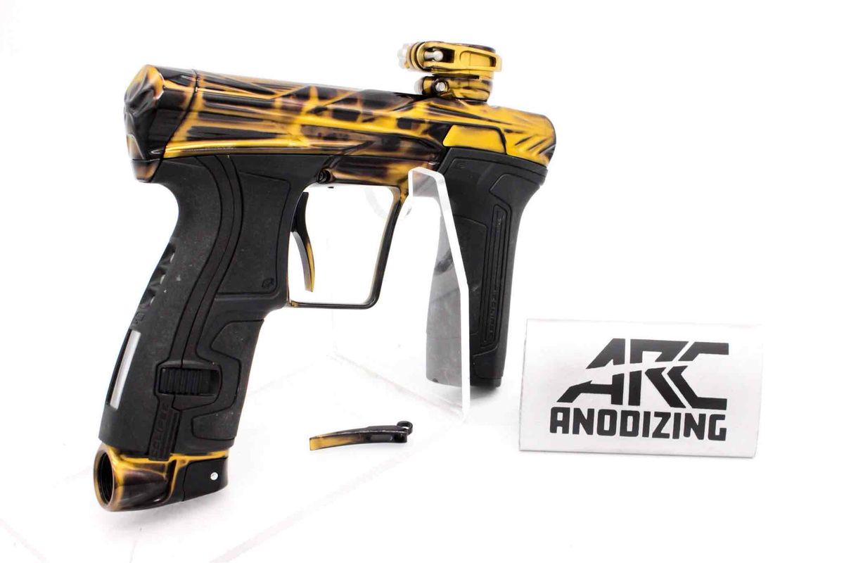 HK Invader CS2 Pro - gold/black unique + Silencio barrel