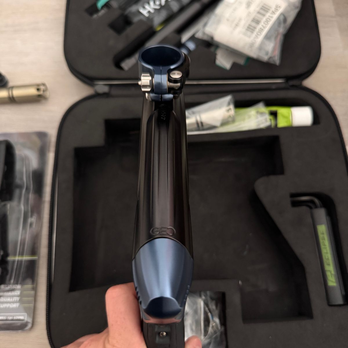 Geo 4 - Black/Blue + Extras