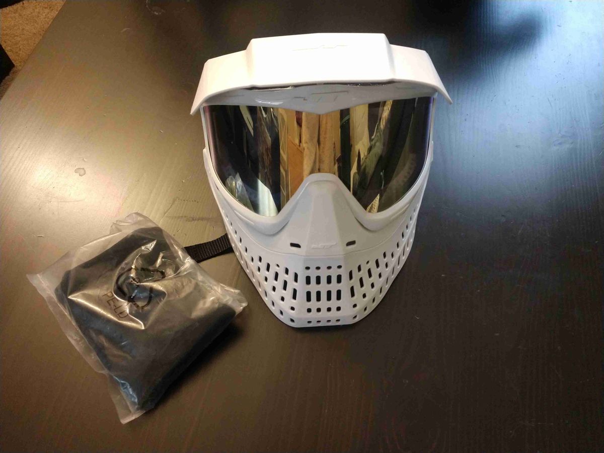 BNIB All white Proflex 