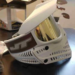 BNIB All white Proflex 