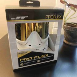 BNIB All white Proflex 