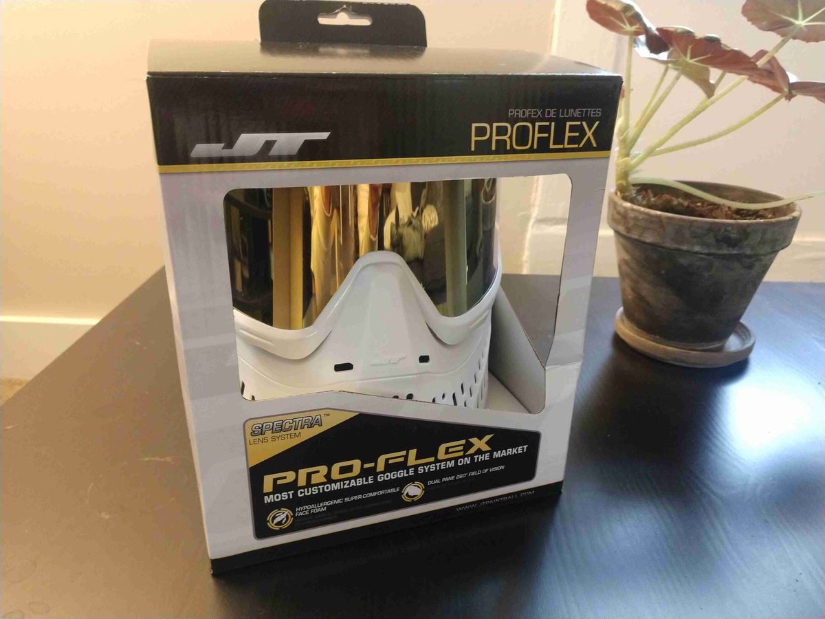 BNIB All white Proflex 