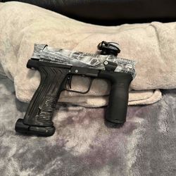 Etha 3 (mechanicle) paintball gun 