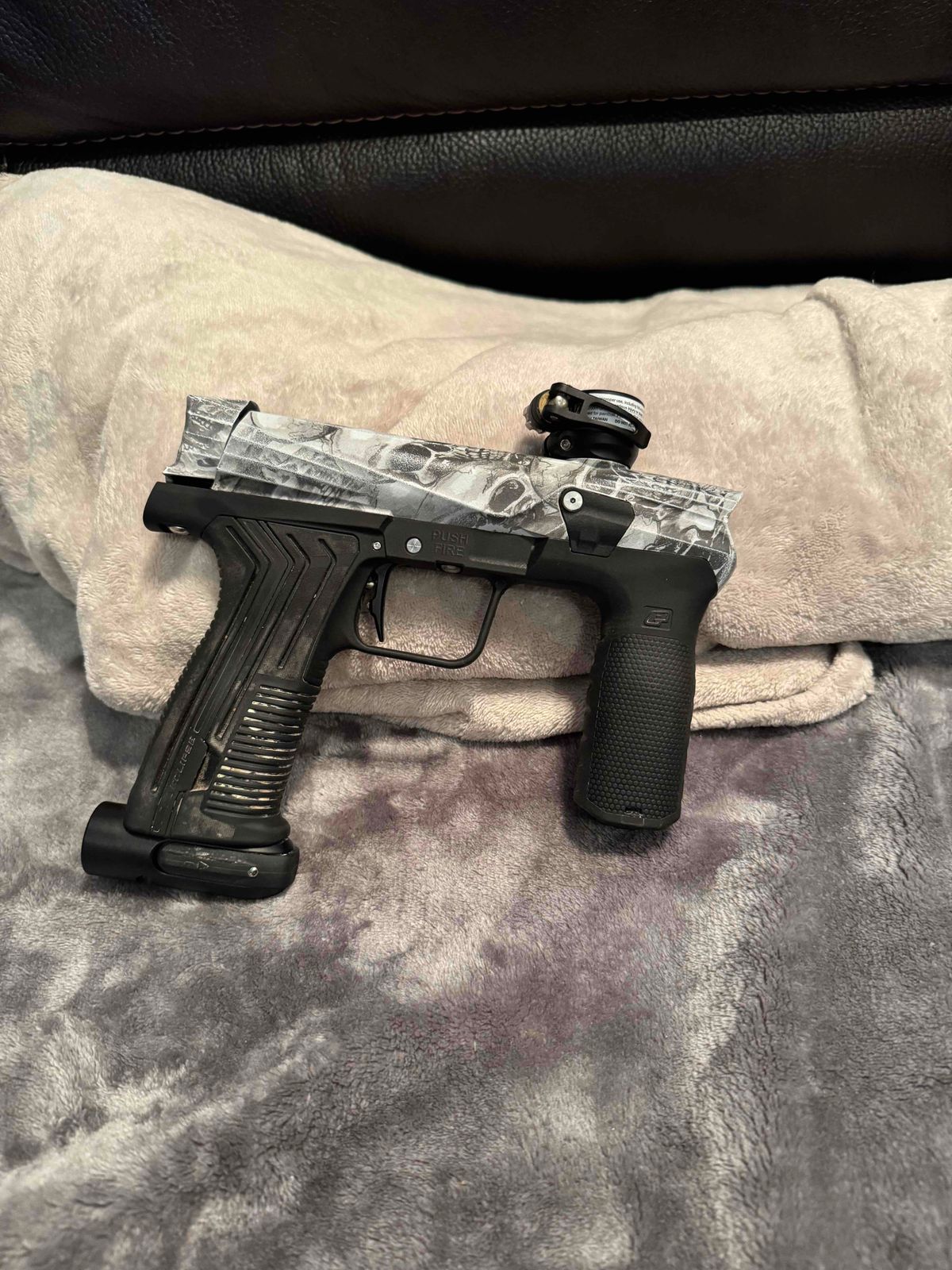 Etha 3 (mechanicle) paintball gun 