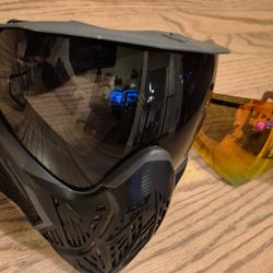 Bunker King CMD Mask w/ 3 lenses + LTD strap and bandana.