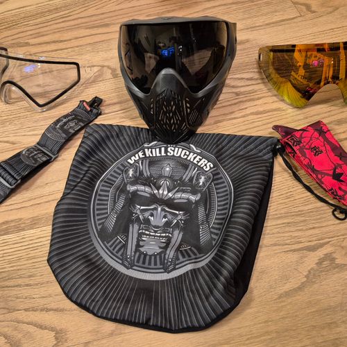 Bunker King CMD Mask w/ 3 lenses + LTD strap and bandana.