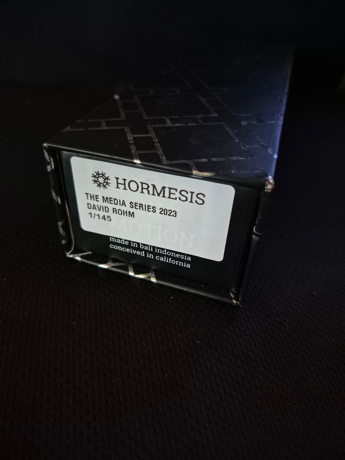 Hormesis Media series 1/145