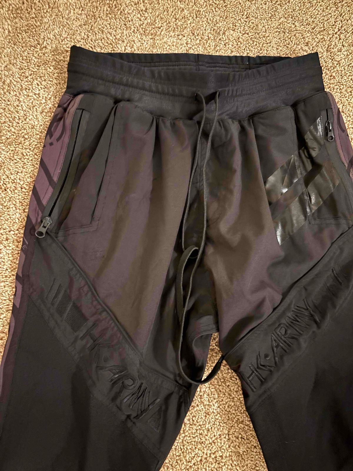HK Army Jogger Black Small