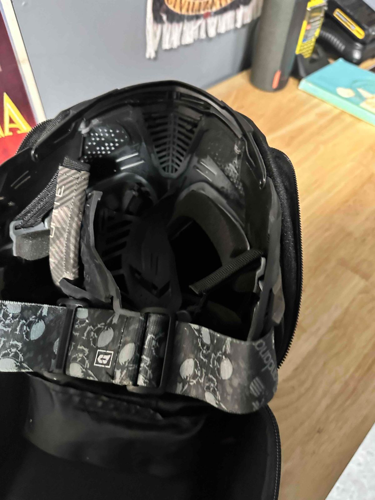 Push unite Infamous Goggles 