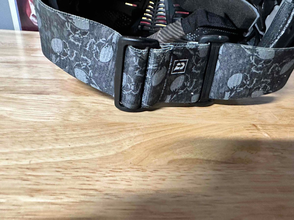 Push unite Infamous Goggles 
