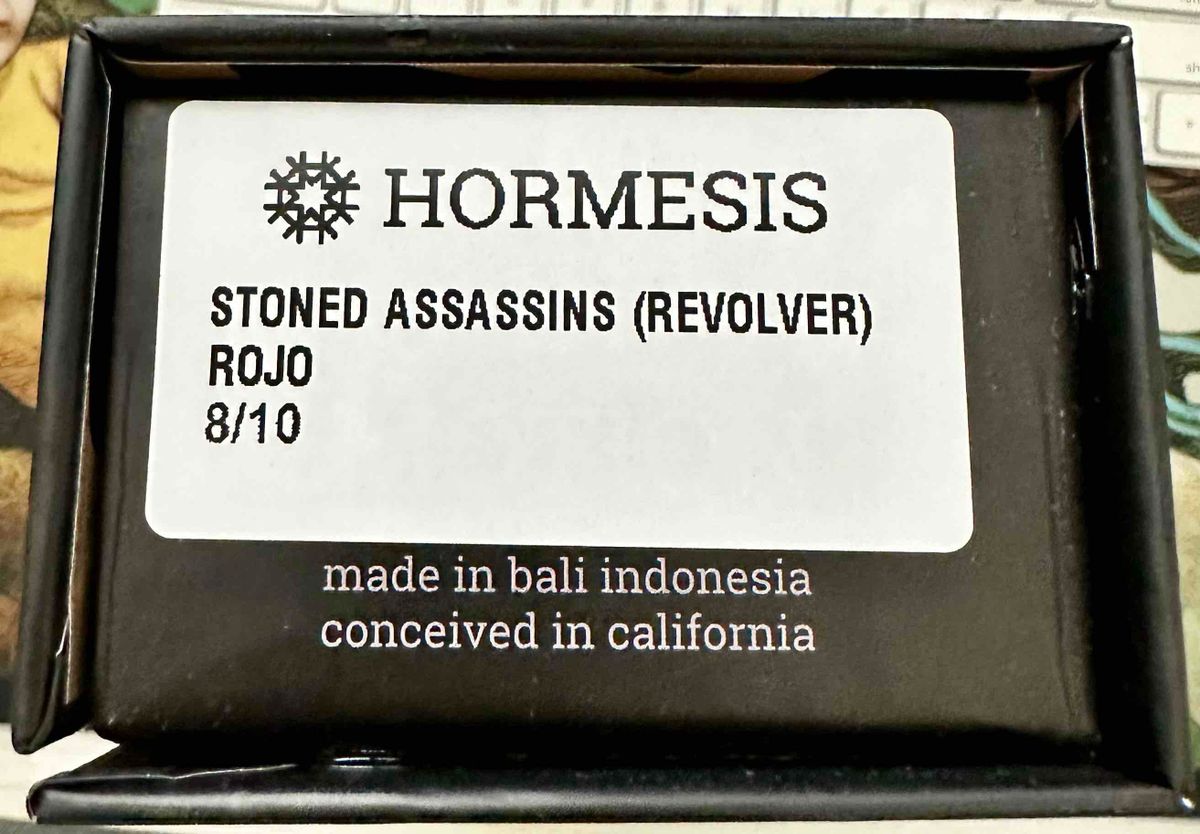 Hormesis - Stoned Assassins. Rojo - 08/10