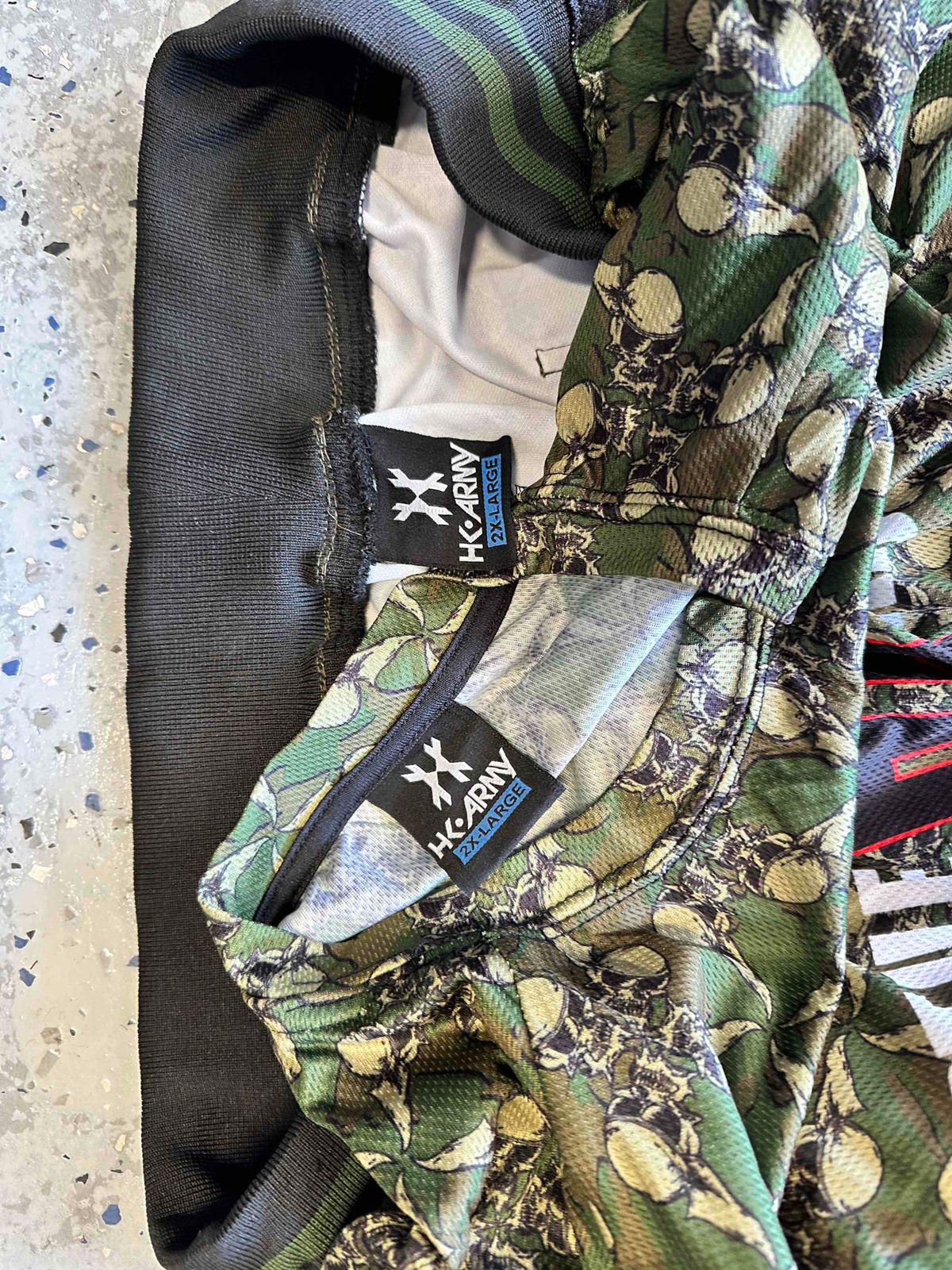 OG - HK Army flying skulls Outfit - Vaulted
